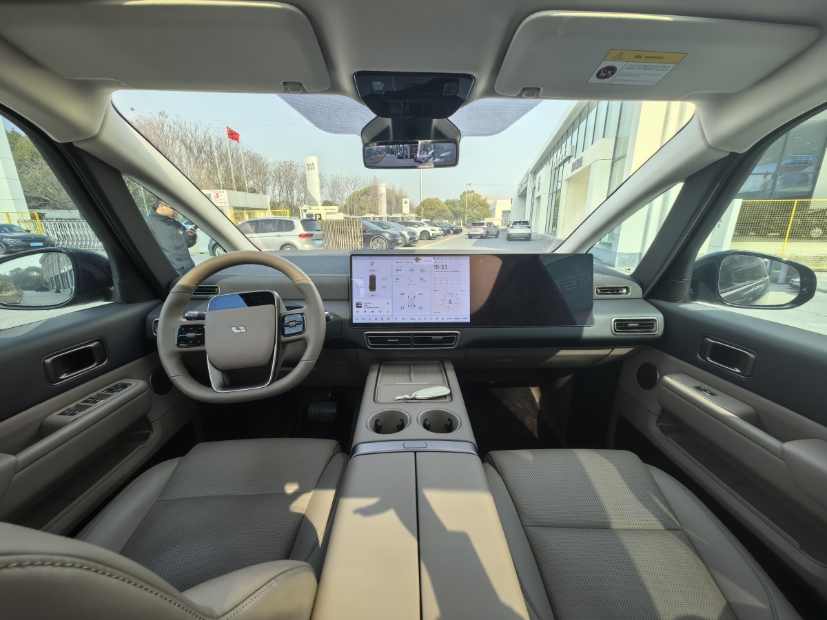 理想汽车 理想MEGA 2025 汽车图片 #7