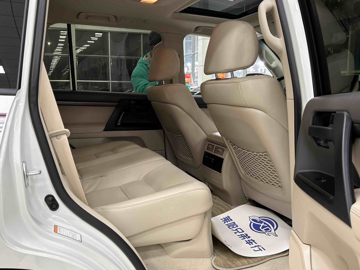 Toyota Land Cruiser 2019 #7 Toyota Land Cruiser 2019 car image #7