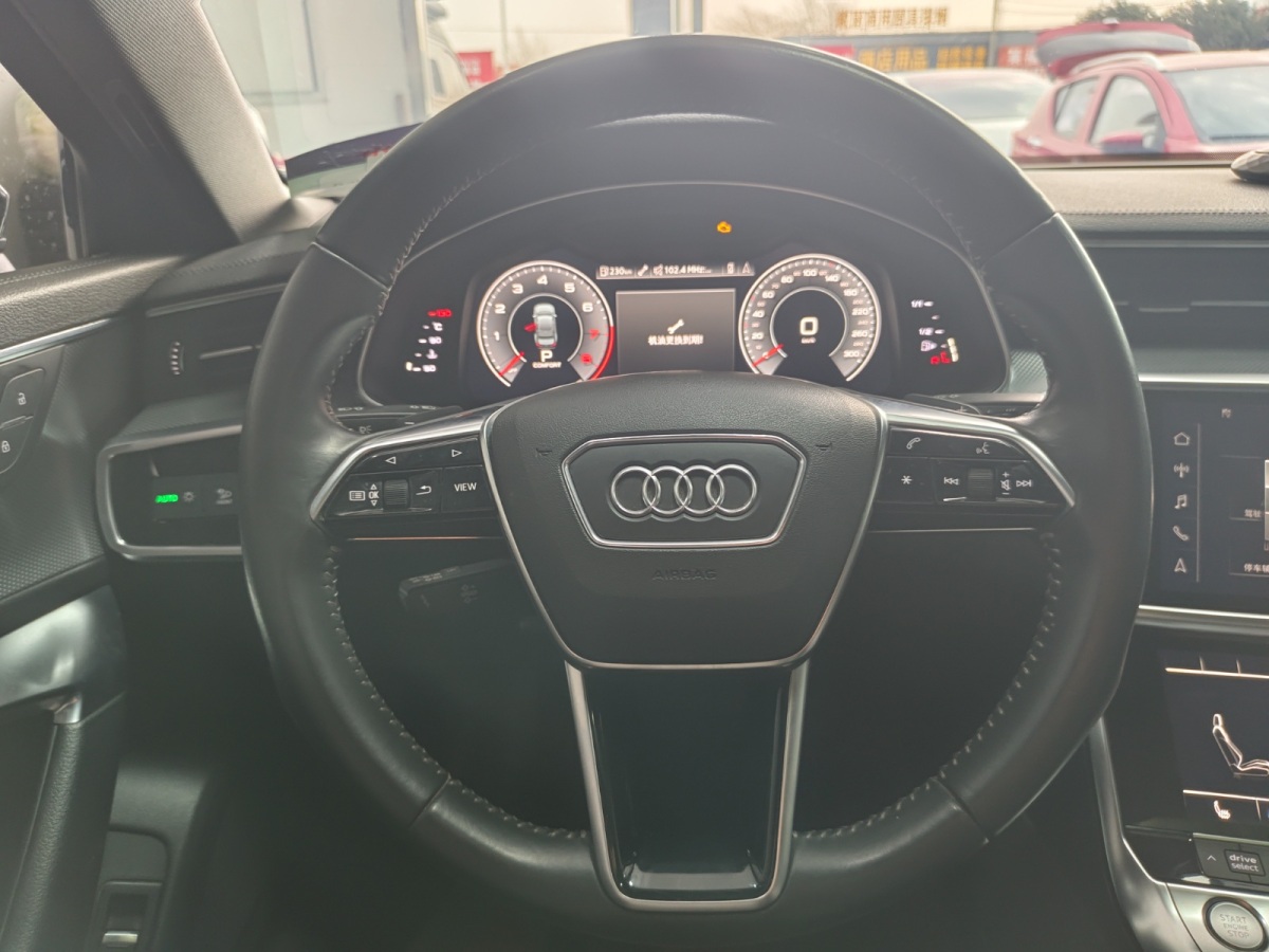 Audi 2019 car image #7
