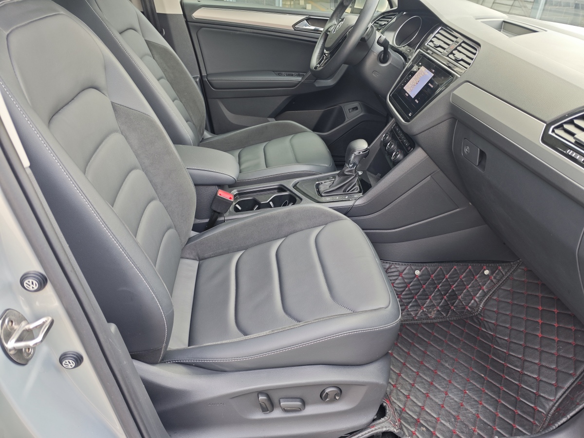 Volkswagen Tiguan L 2019 car image #7