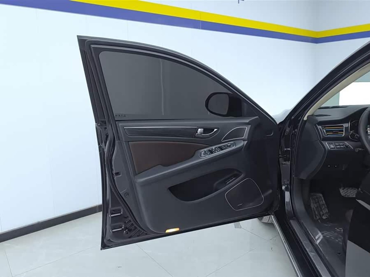 HongQi H7 2018 immagine di auto #7