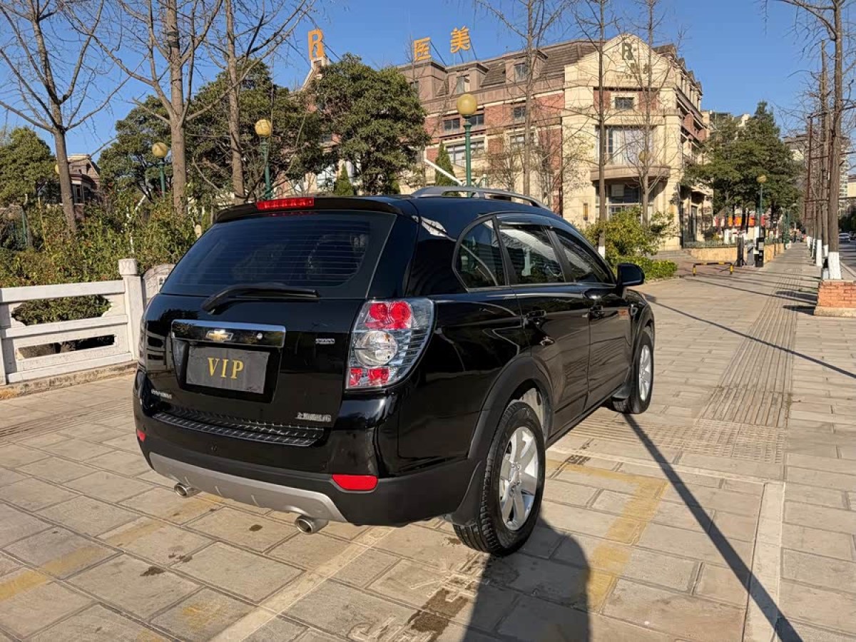 Chevrolet Captiva 2015 car image #7