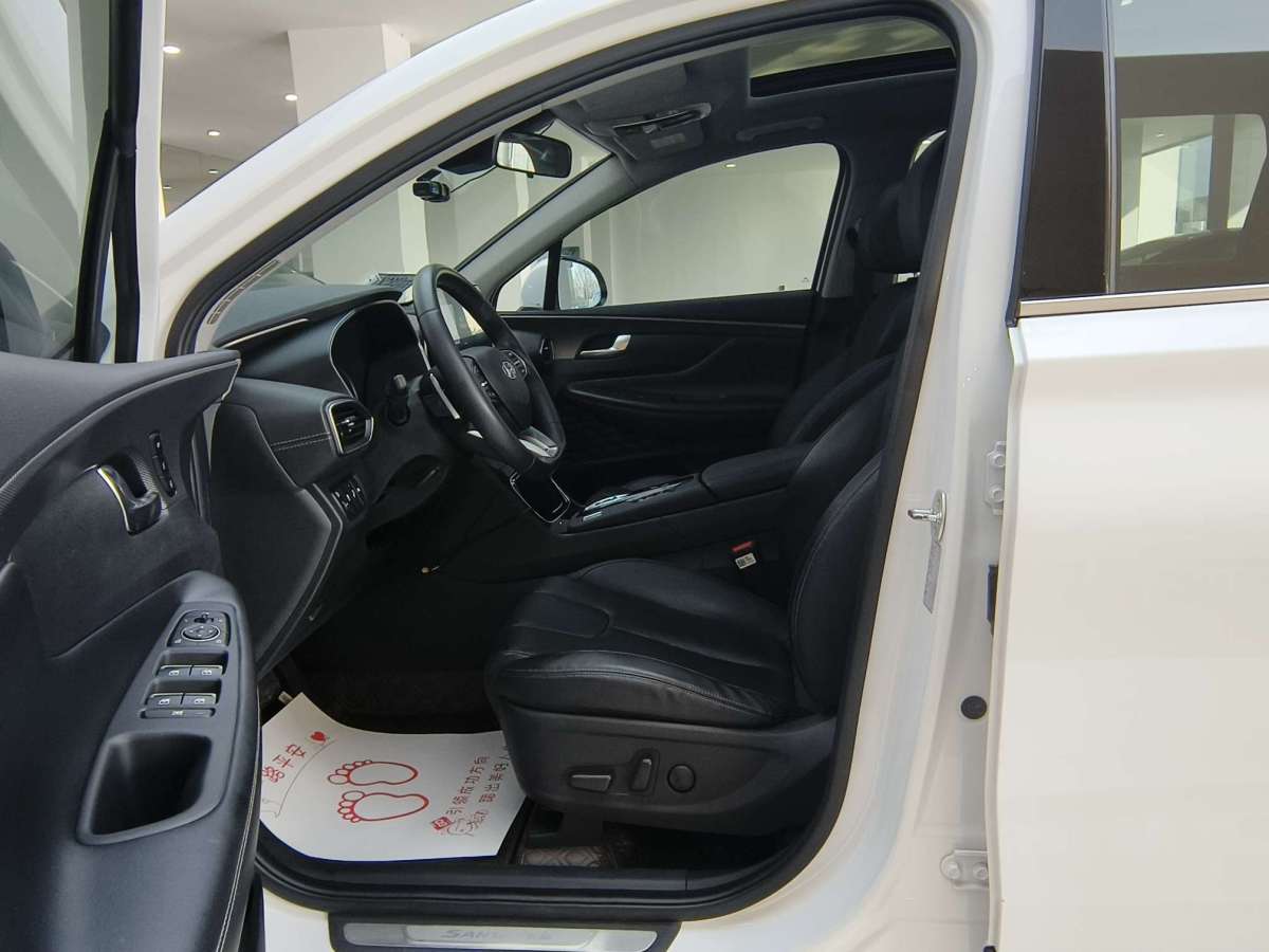 Hyundai Santa Fe 2021 car image #7