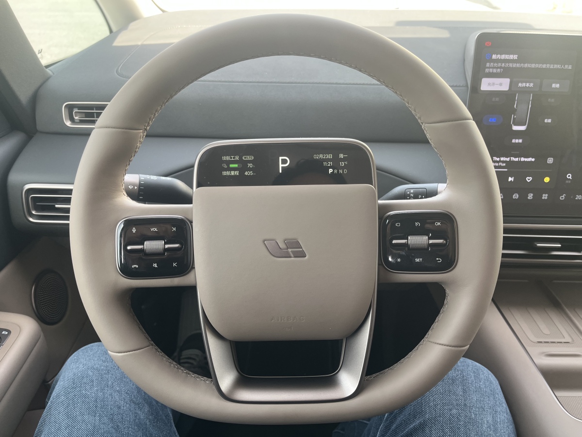 理想汽车 理想MEGA 2025 汽车图片 #7