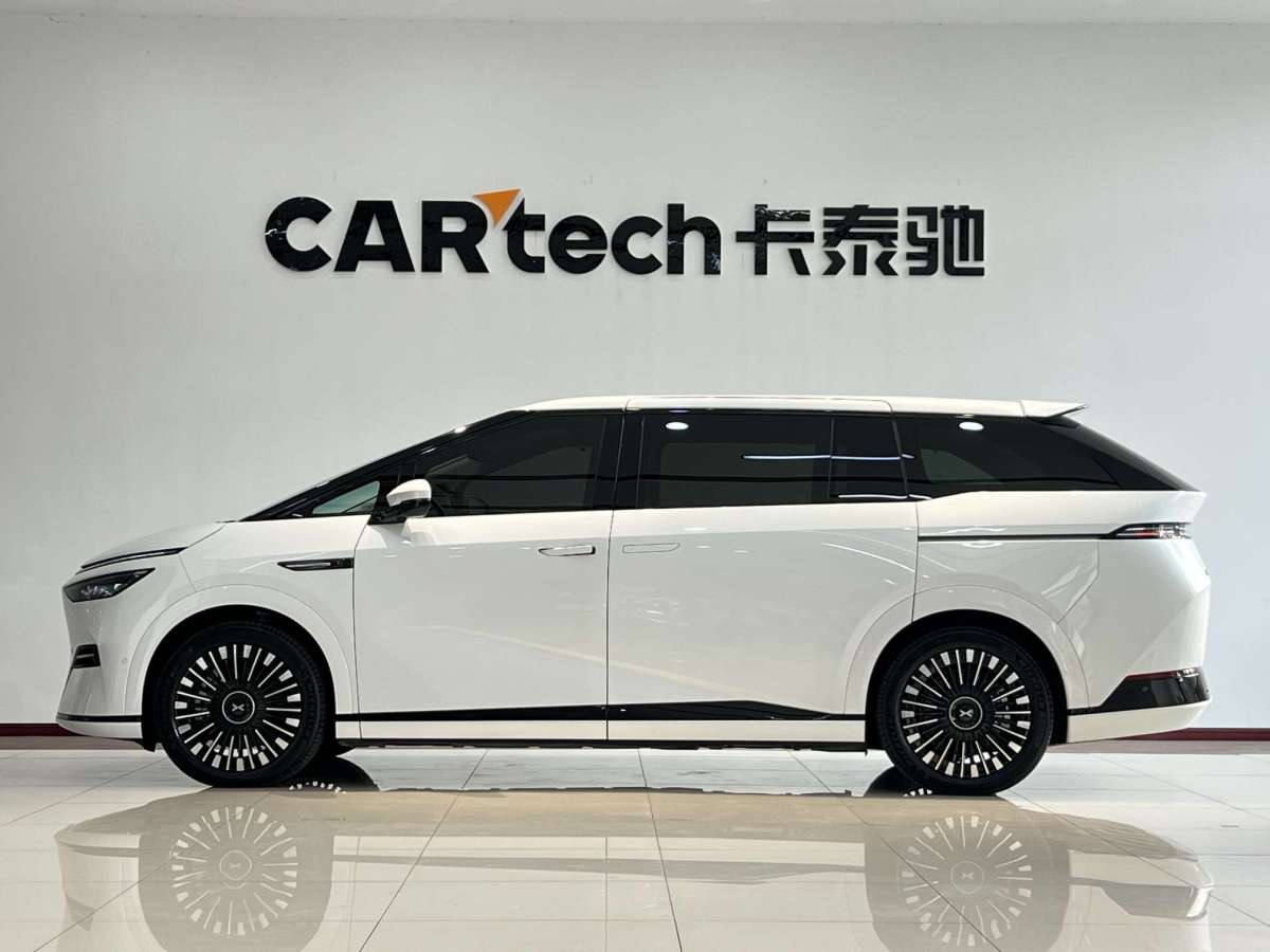 Xpeng X9 2025 imagem de carro #7