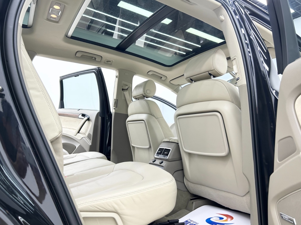 Audi Q7 2013 car image #7