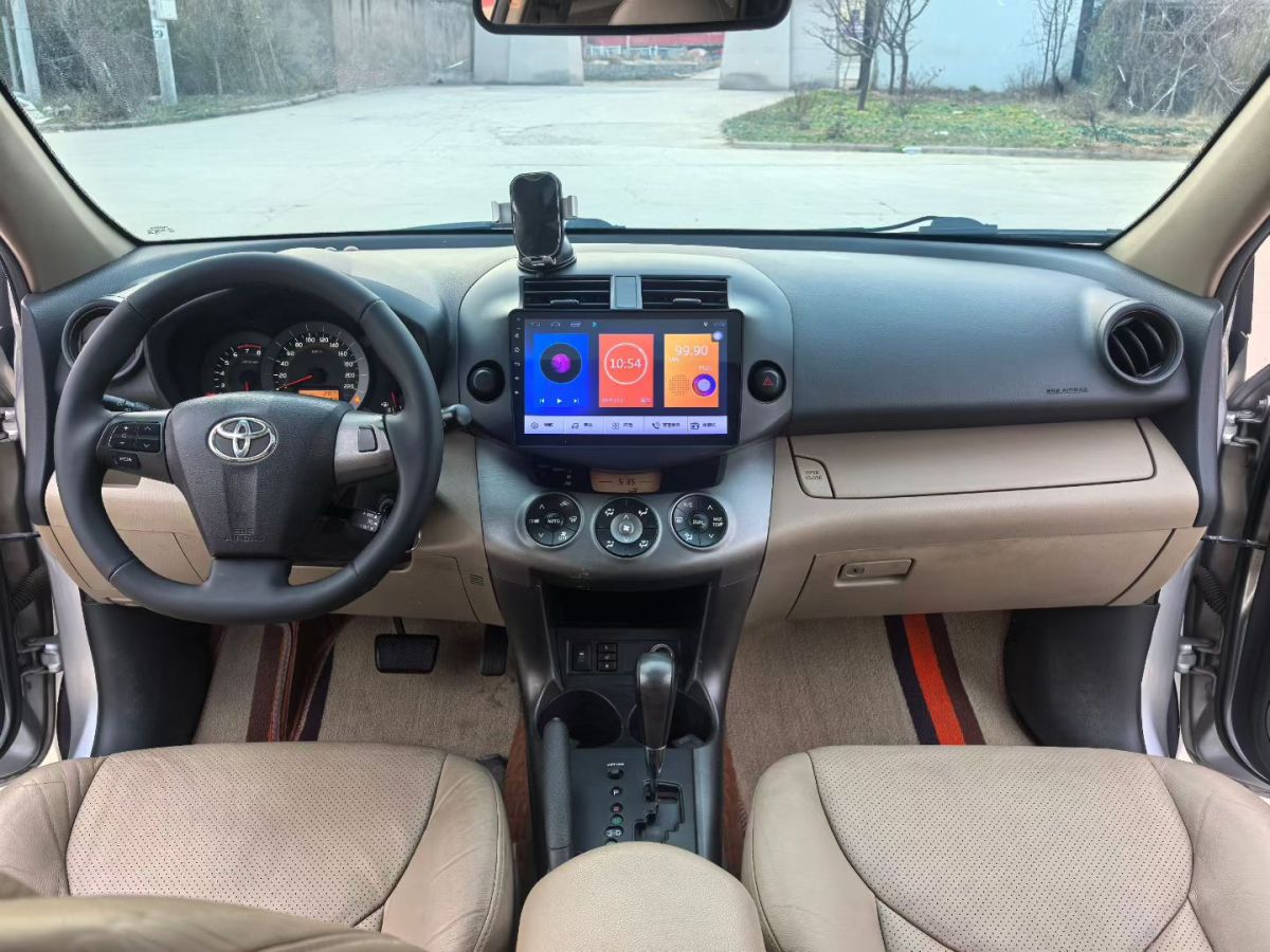 Toyota RAV4 2012 immagine di auto #7
