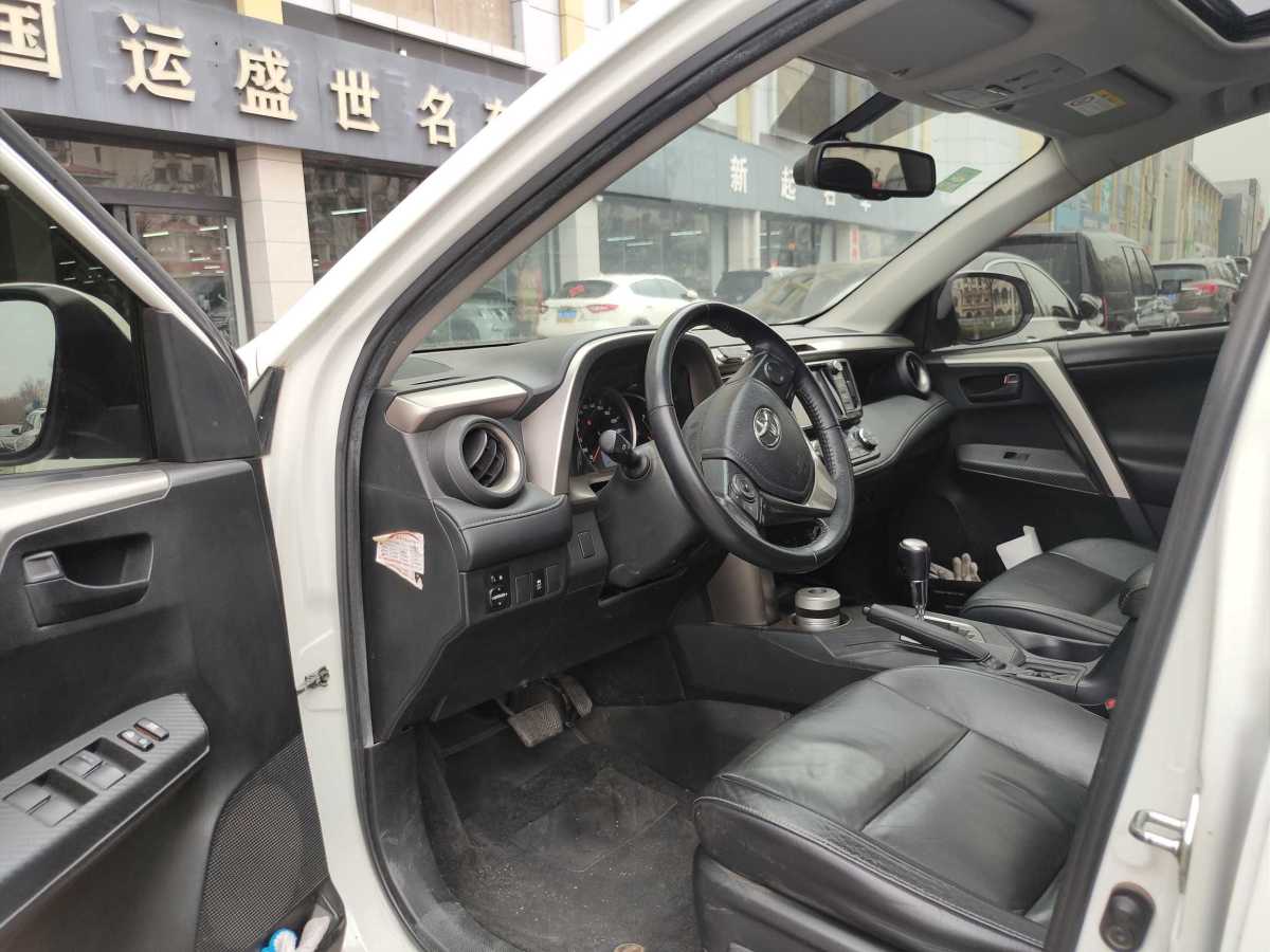 Toyota RAV4 2016 car image #7