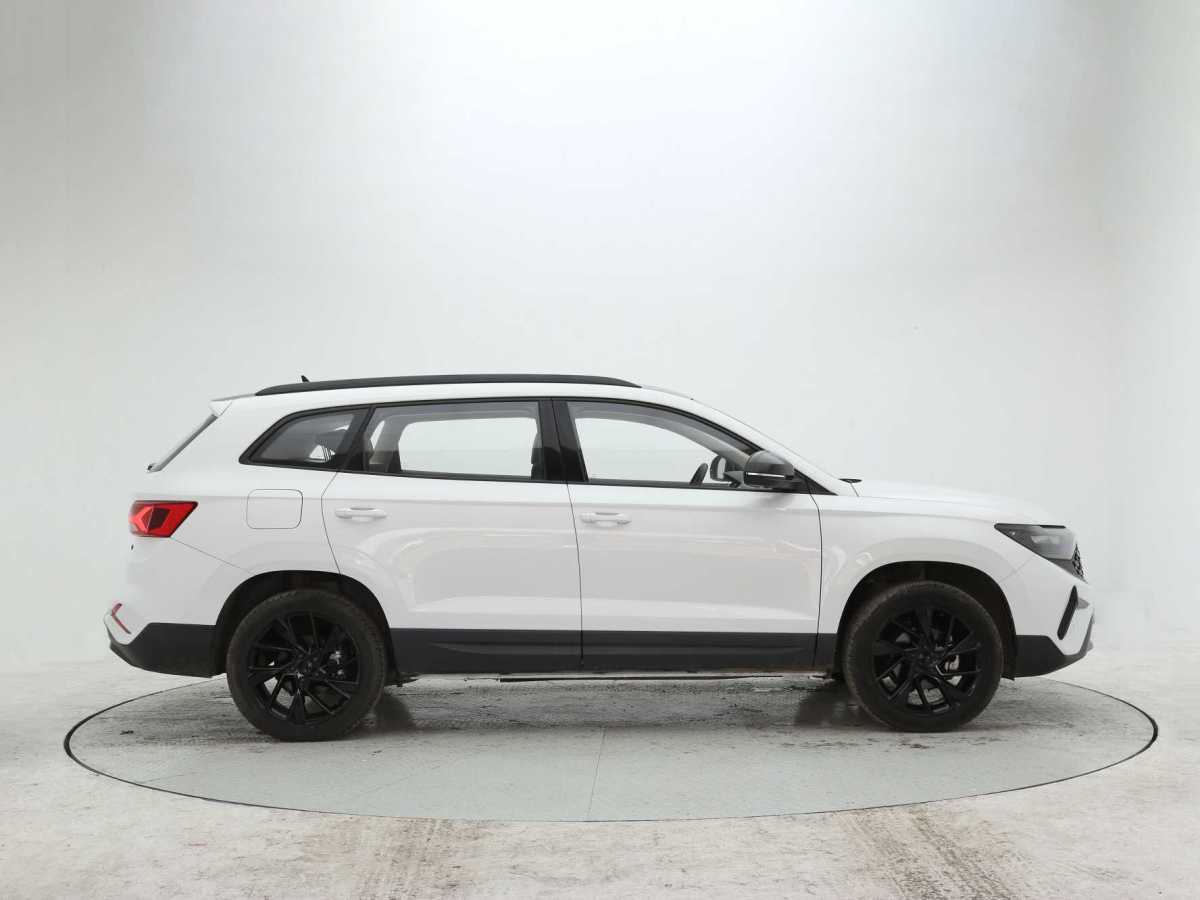 Ford VS5 2022 car image #7