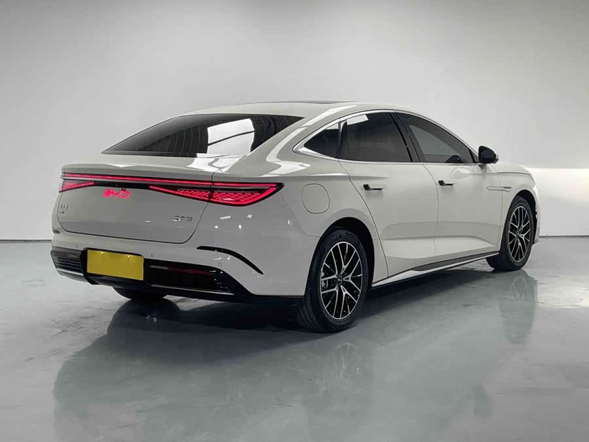 BYD Seal 07 DM-i 2024 صورة سيارة #7