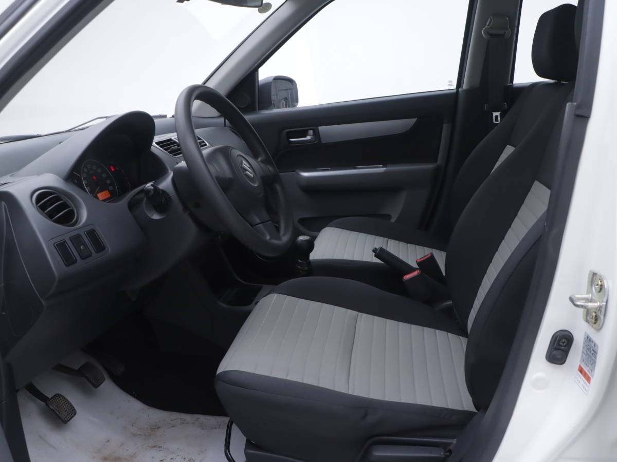 Suzuki Swift 2016 #7 Suzuki Swift 2016 car image #7