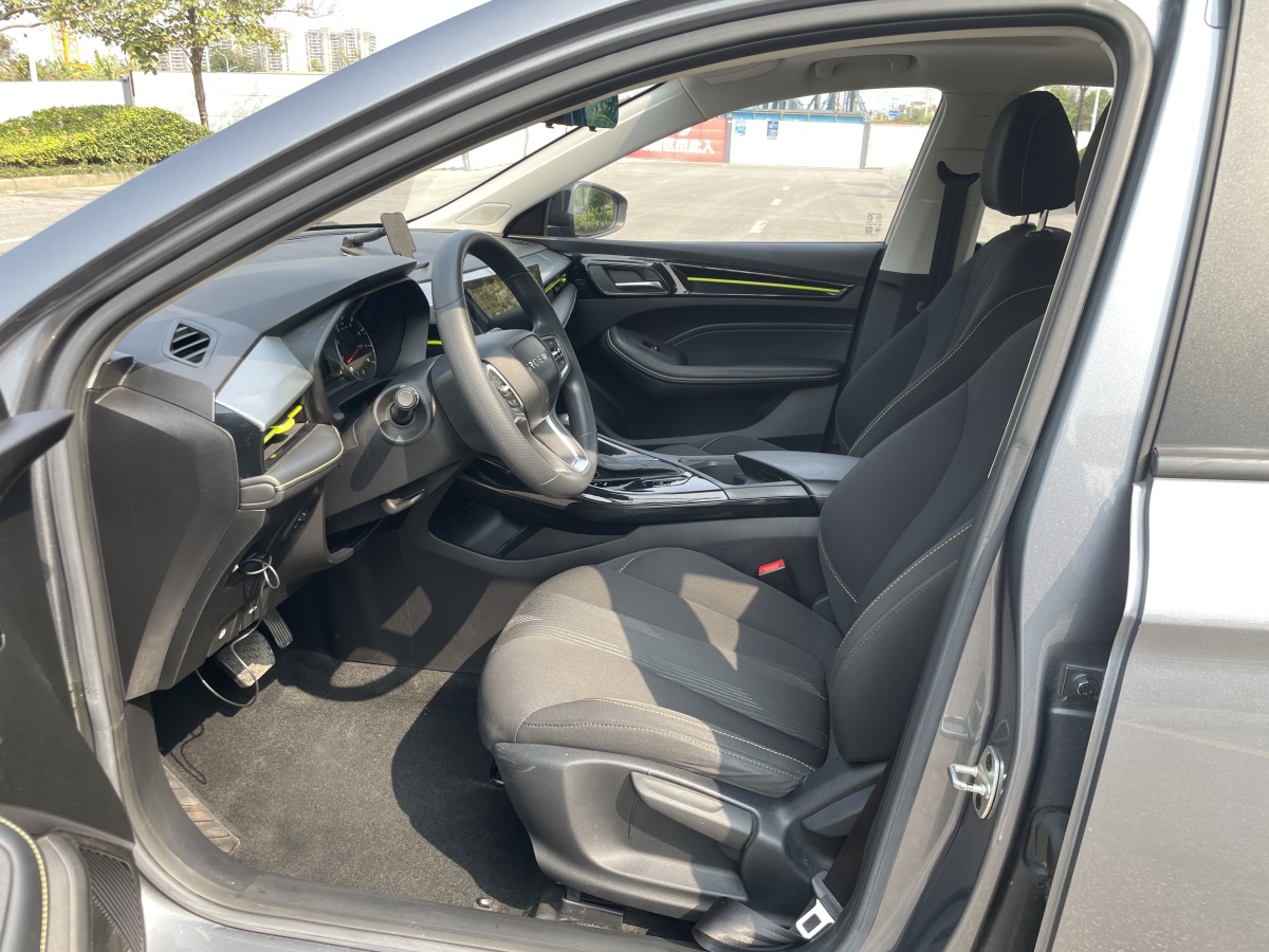 Roewe i5 2021 изображение автомобиля #7