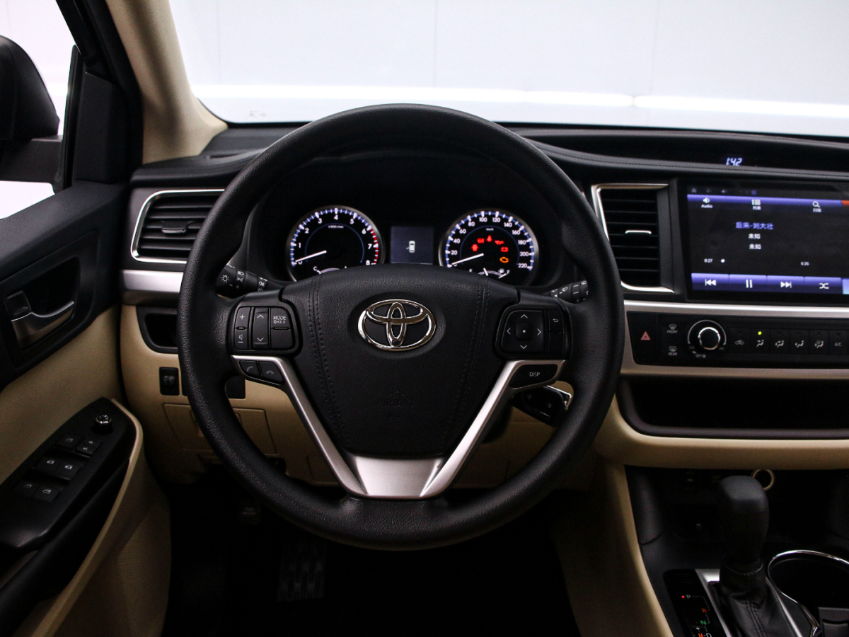 Toyota Highlander 2019 car image #7