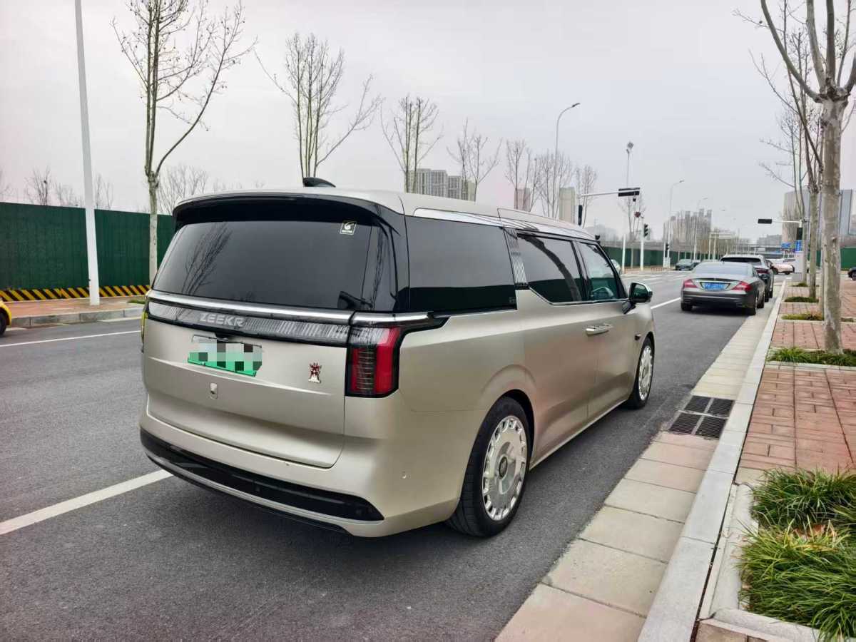 极氪 极氪009 2023 汽车图片 #7