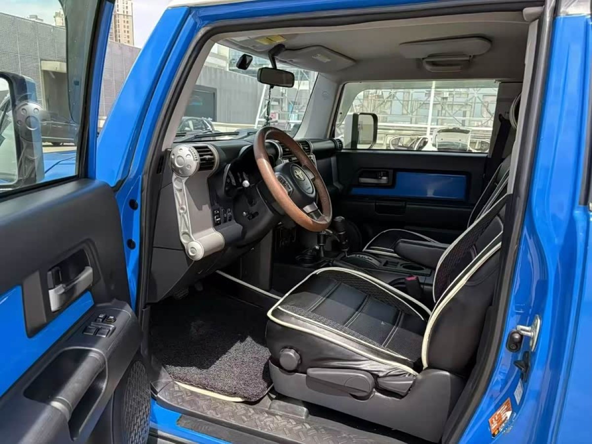 Toyota FJ Cruiser 2008 car image #7