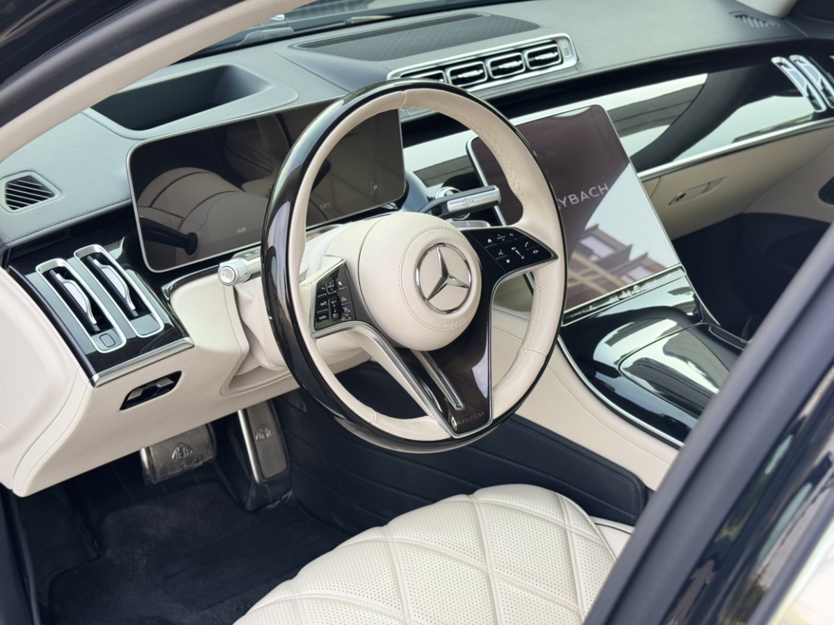 Mercedes-Benz 2023 car image #7