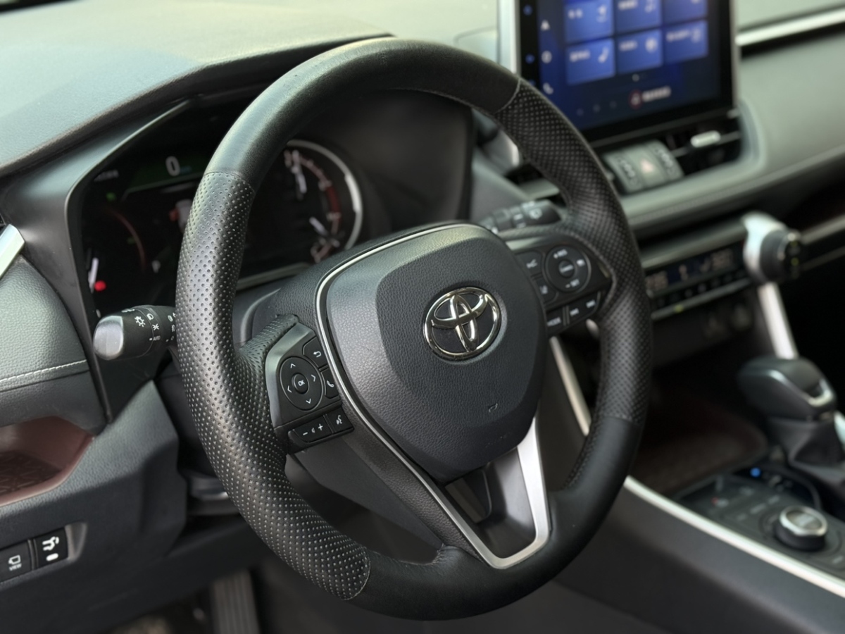 Toyota RAV4 2021 car image #7