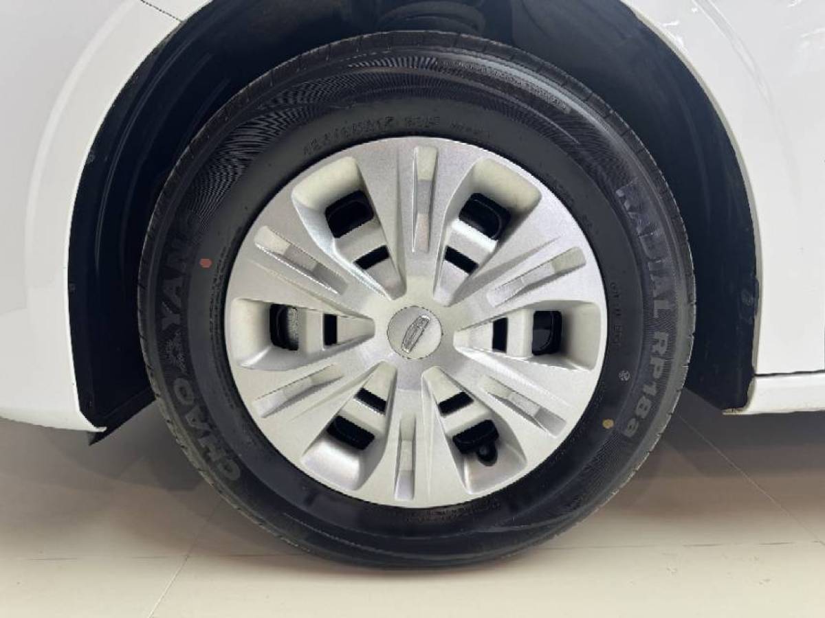 GEELY Emgrand 2025 car image #7