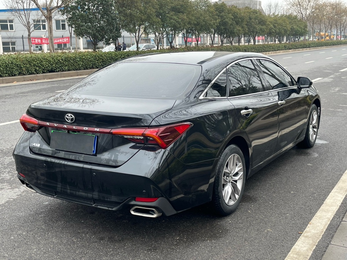 Toyota Avalon 2020 car image #7