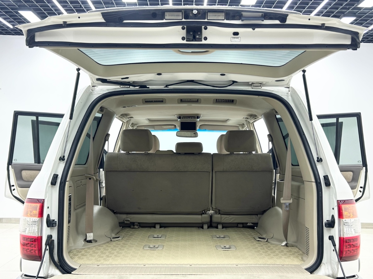 Toyota Land Cruiser 2006 car image #7