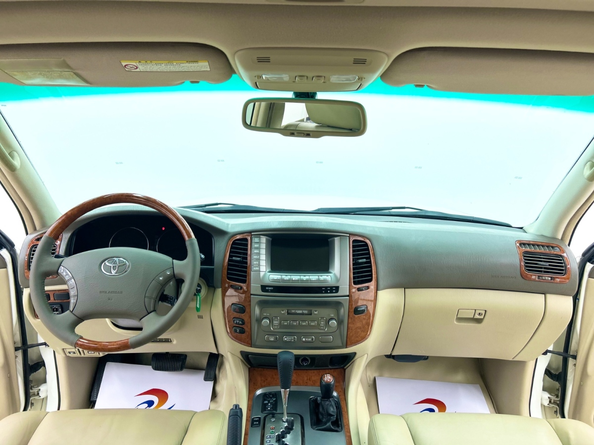 Toyota Land Cruiser 2005 immagine di auto #7