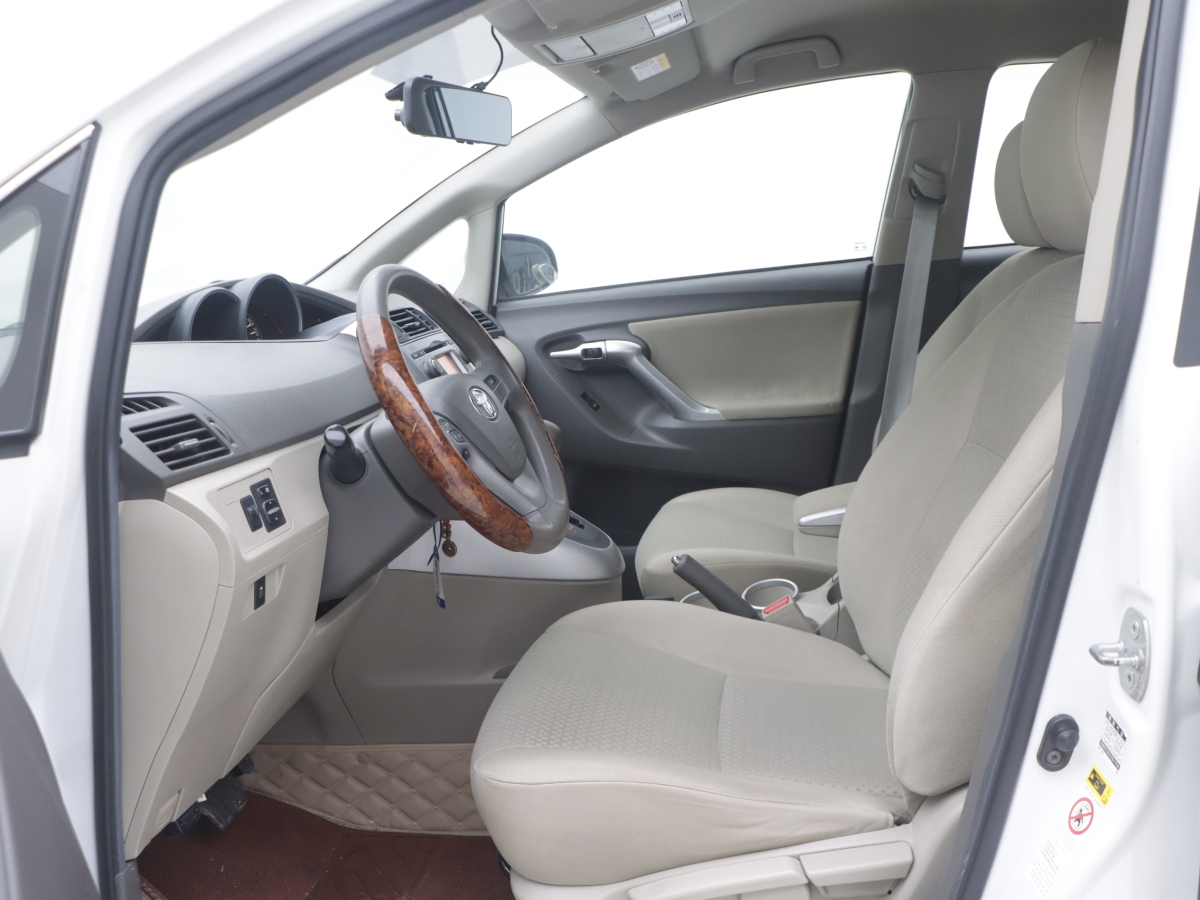 Toyota Verso 2014 car image #7