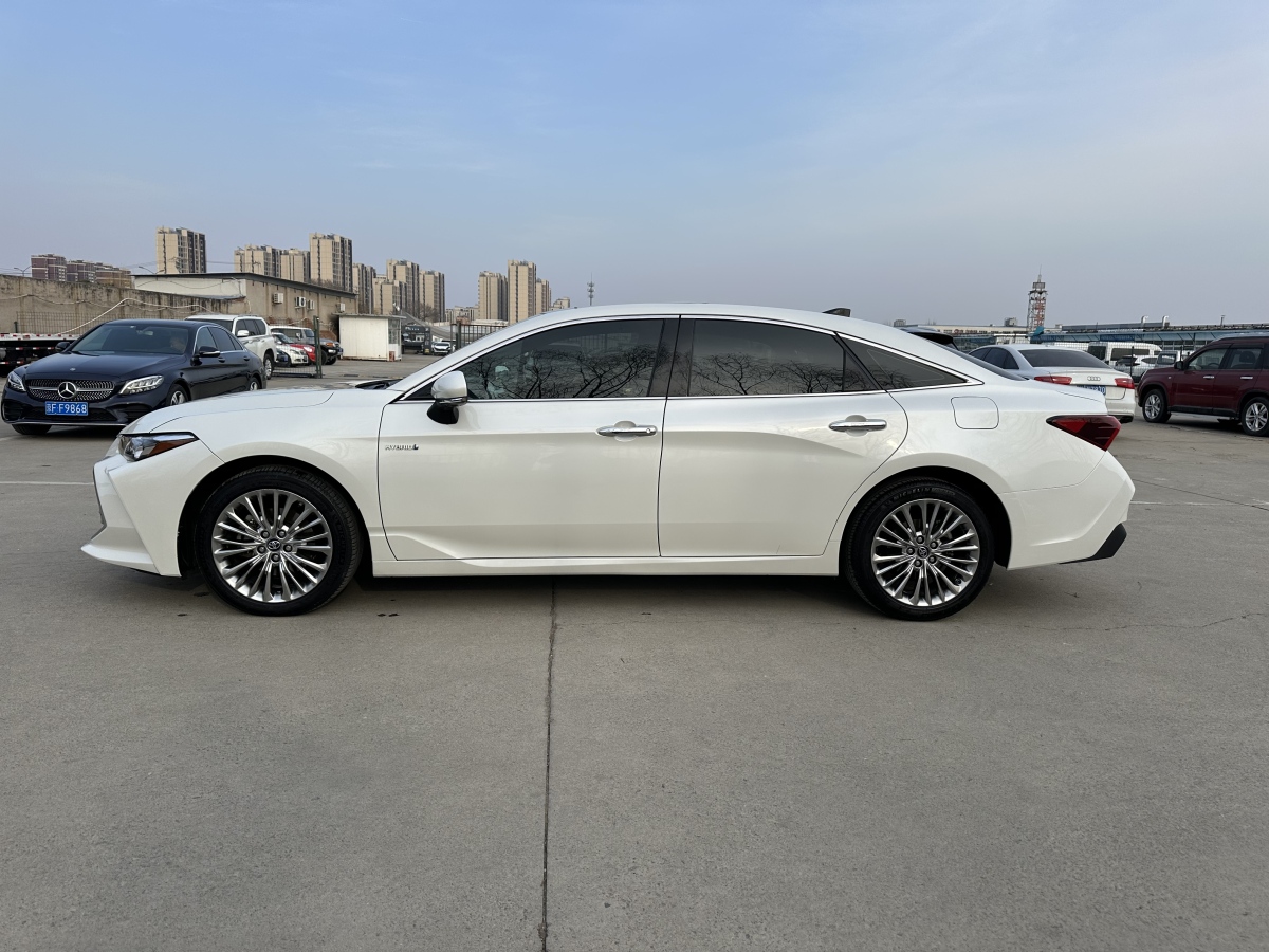 Toyota Avalon 2019 car image #7