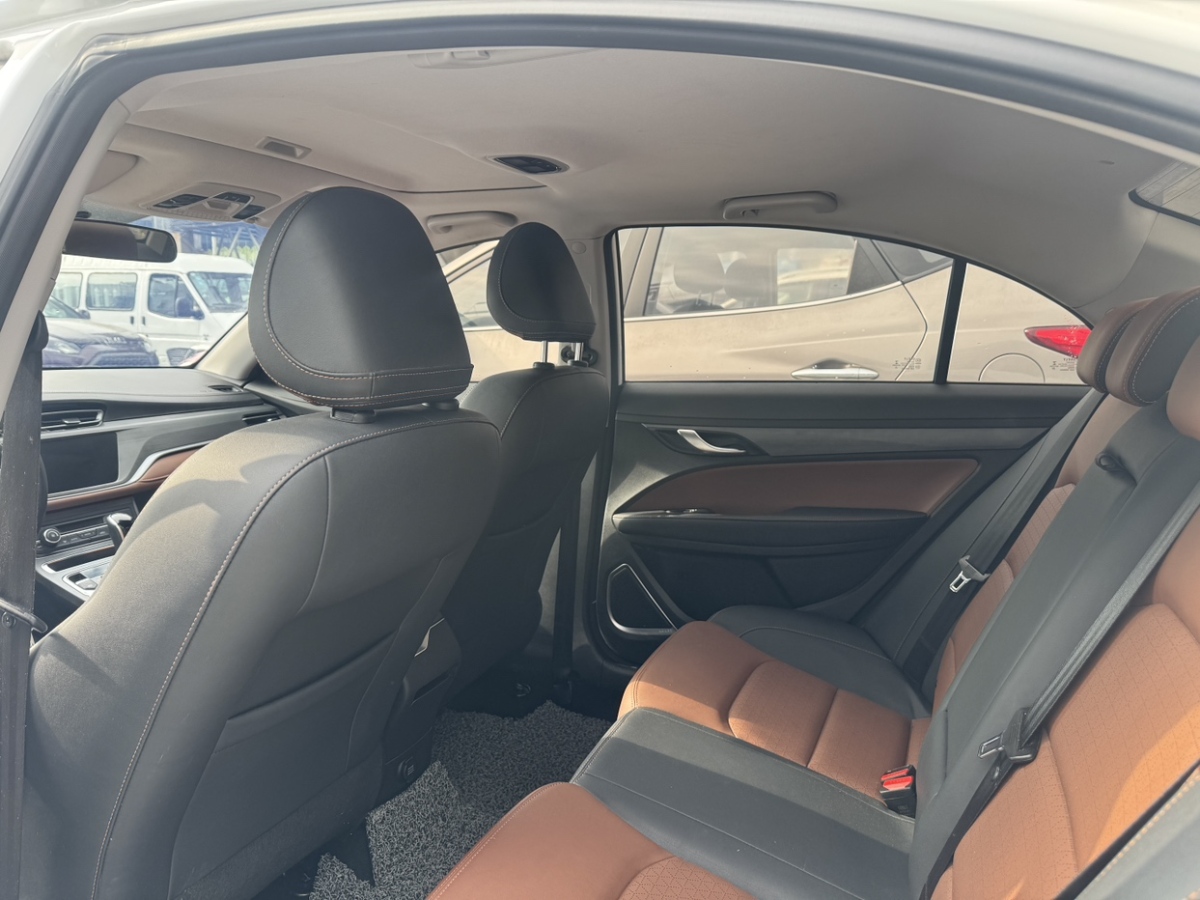 GEELY Emgrand 2021 car image #7