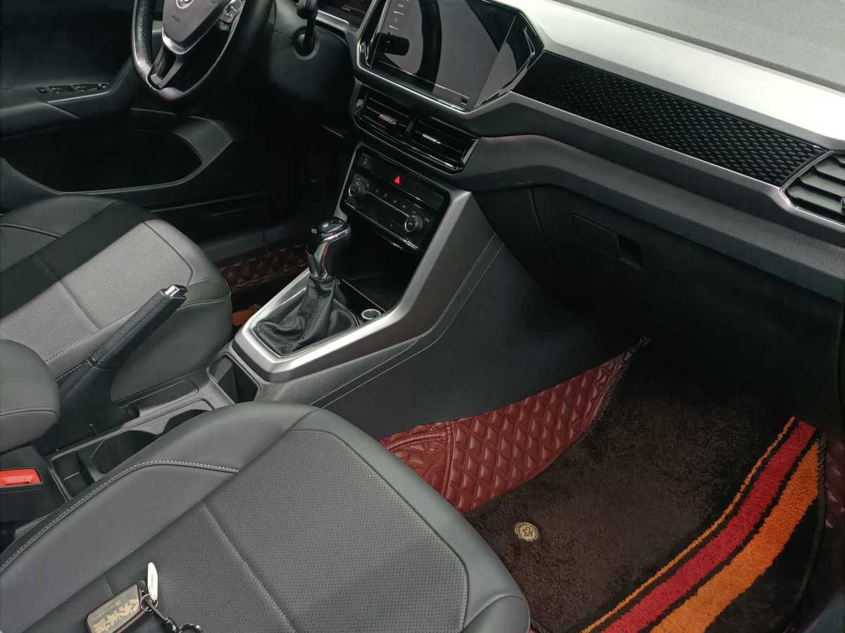 Volkswagen T-Cross 2019 #7 Volkswagen T-Cross 2019 car image #7