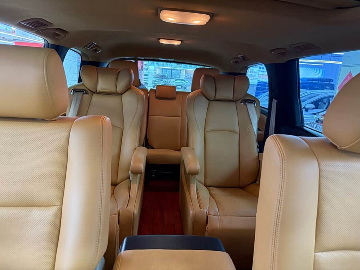 Toyota Sequoia 2016 image de voiture #7