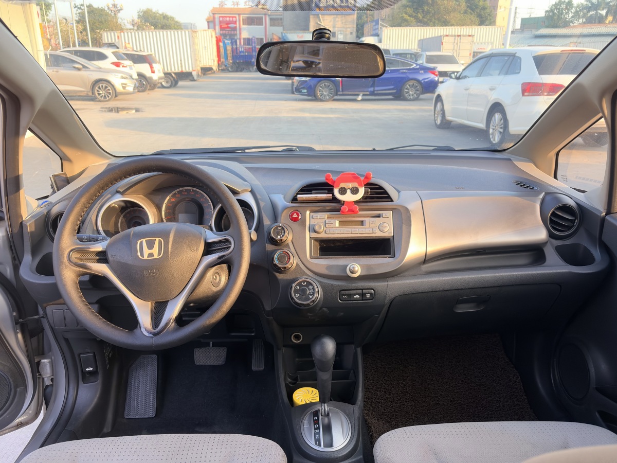 Honda Fit 2011 car image #7