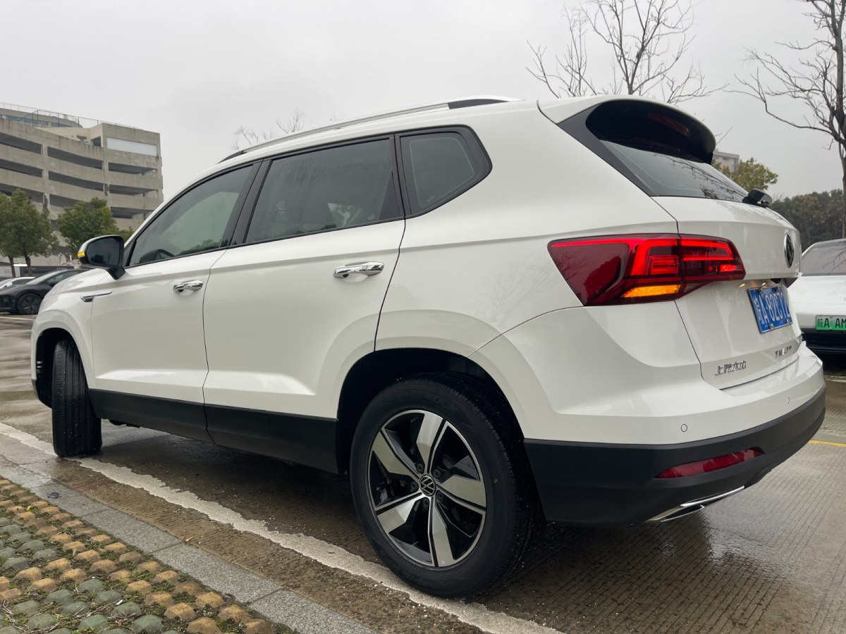 Volkswagen Tharu 2020 car image #7