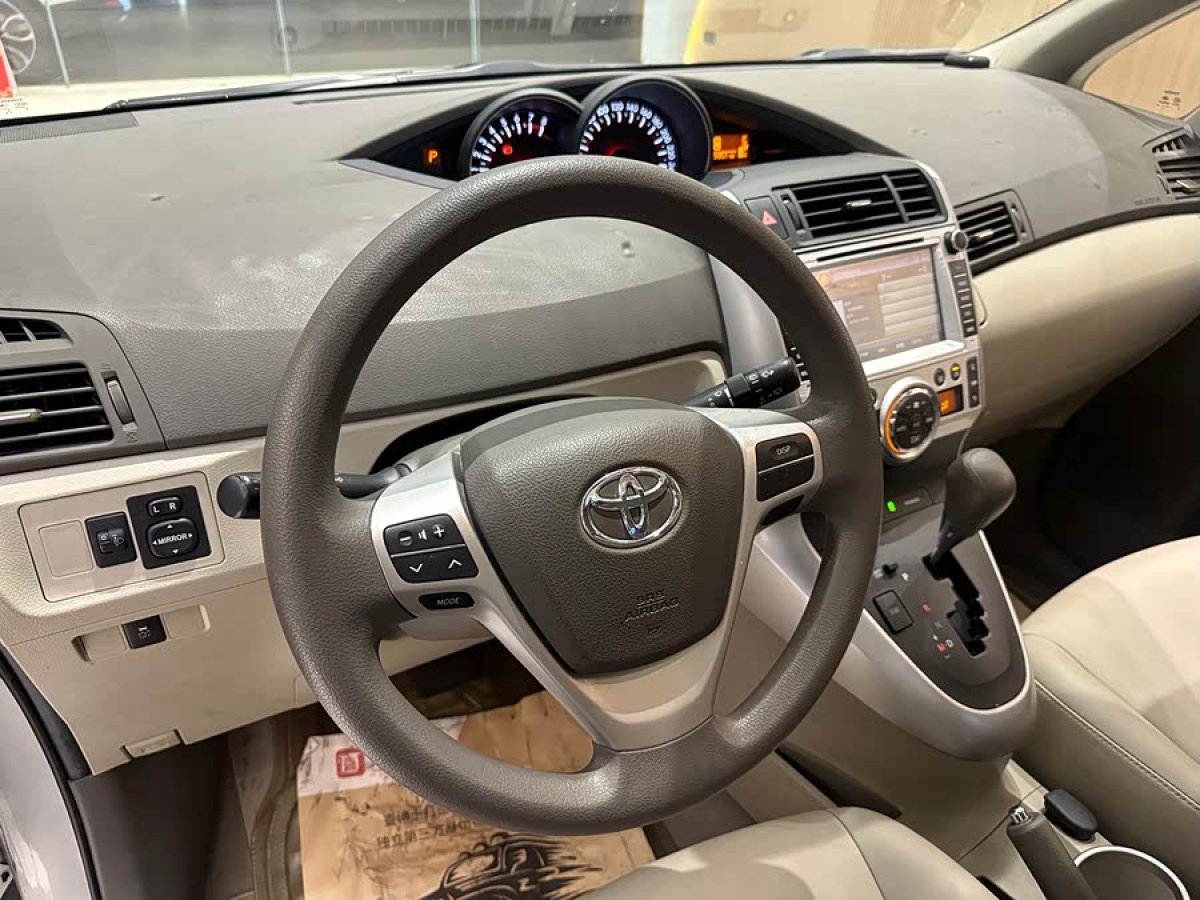 Toyota Verso 2012 car image #7