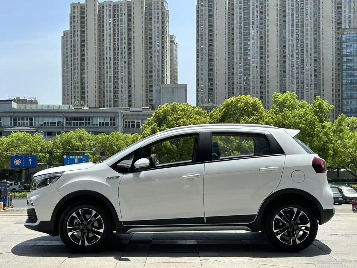 GEELY Vision X3 2019 car image #7