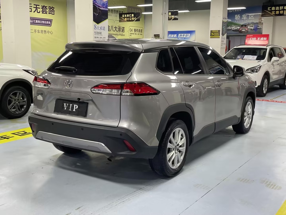 Toyota Corolla Cross 2024 immagine di auto #7