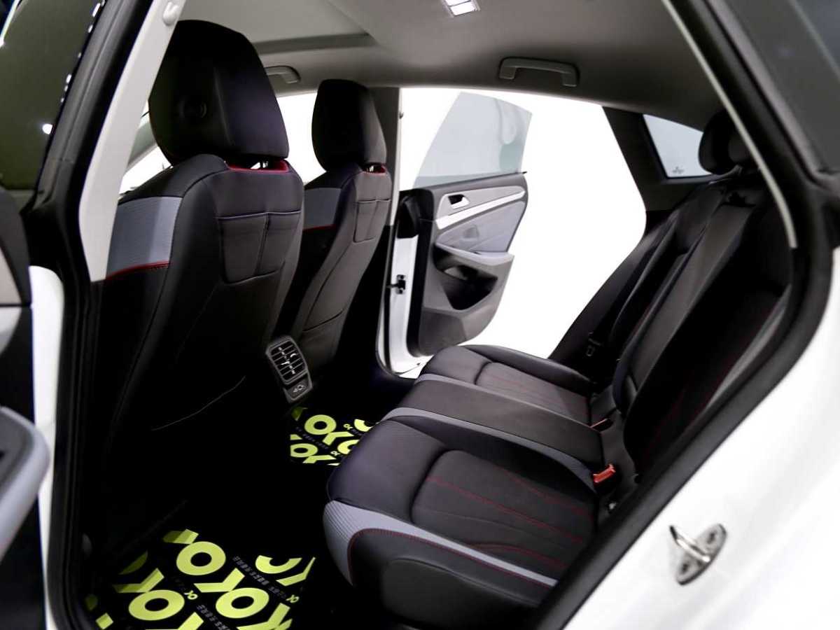 Volkswagen Lamando 2025 immagine di auto #7