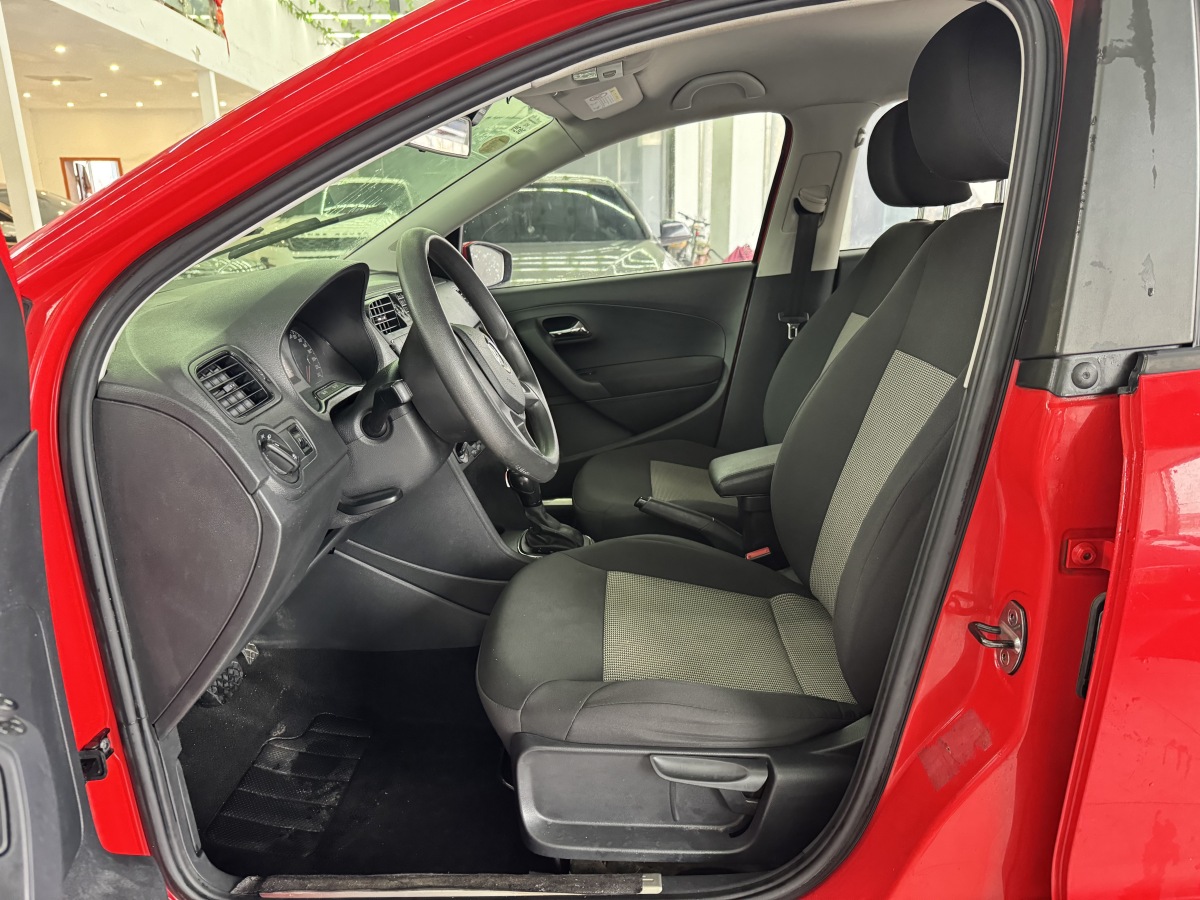 Volkswagen Polo 2018 car image #7