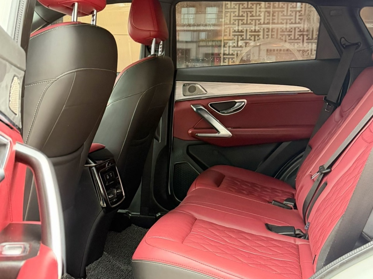 Jetour X70 PLUS 2023 car image #7