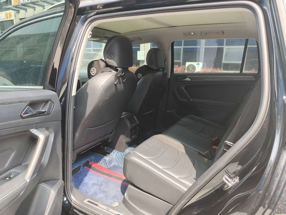 Volkswagen Tiguan L 2021 car image #7