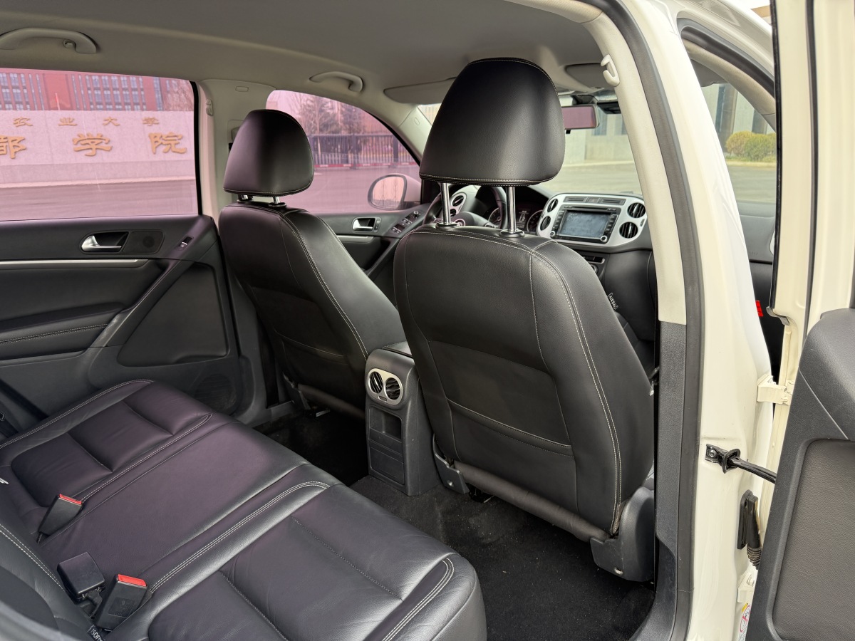 Volkswagen Tiguan 2016 car image #7