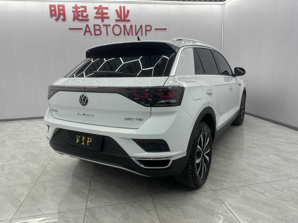 Volkswagen T-Roc 2024 car image #7