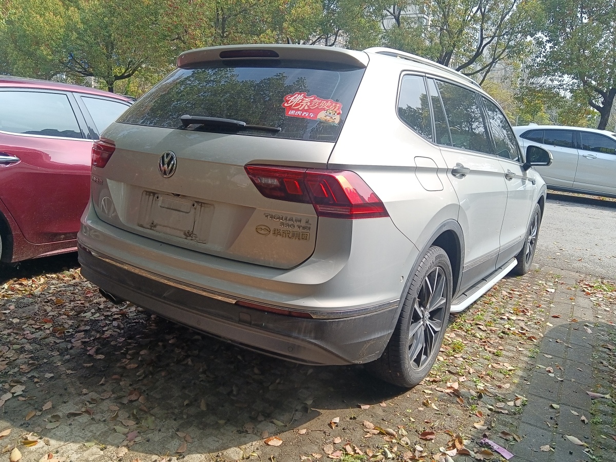Volkswagen Tiguan L 2019 car image #7