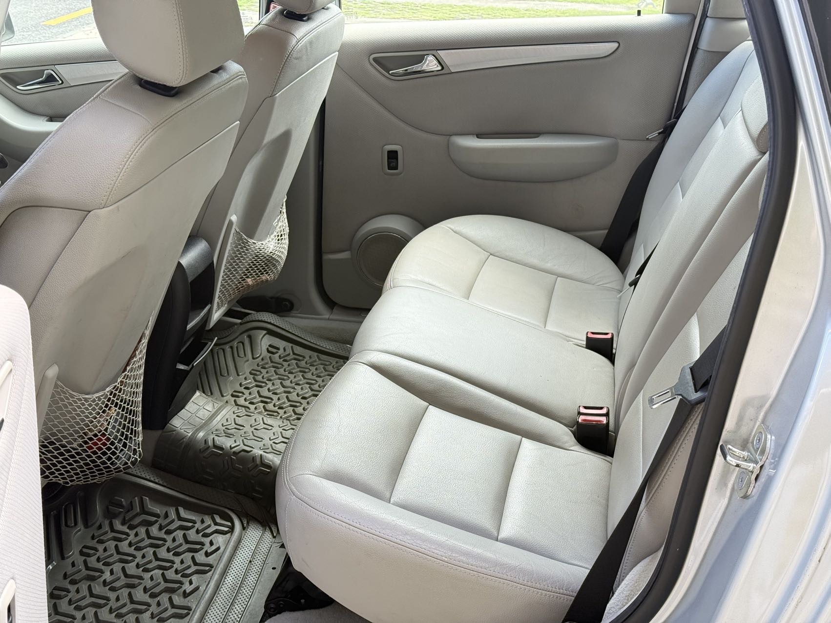 Mercedes-Benz B Class 2010 #7 Mercedes-Benz B Class 2010 صورة سيارة #7