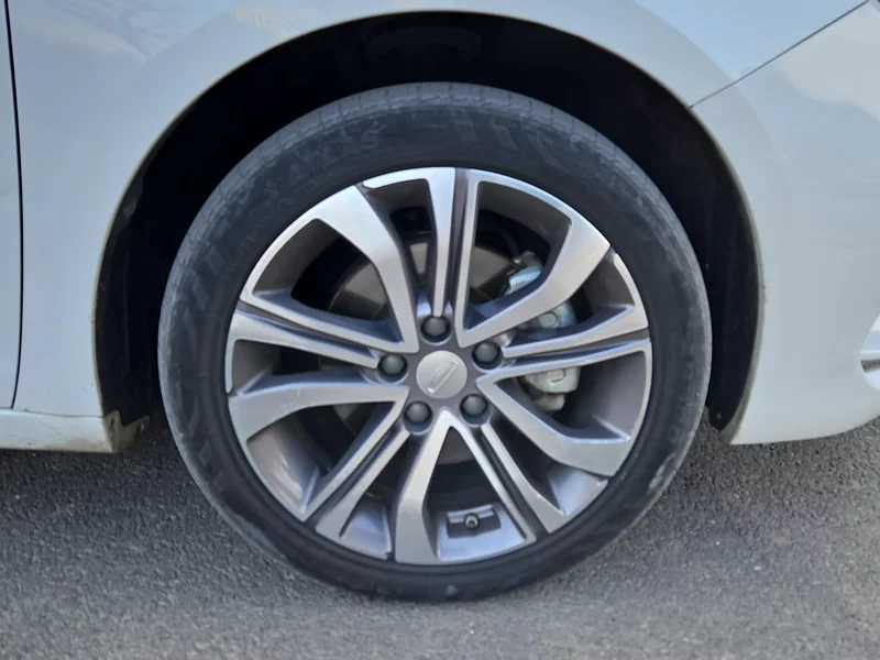 GEELY Emgrand GL 2019 #7 GEELY Emgrand GL 2019 car image #7