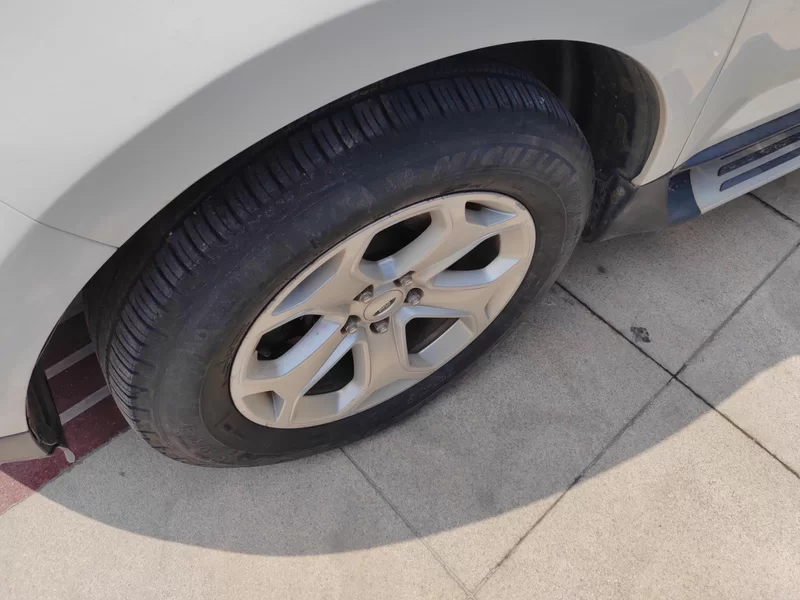 Ford Edge (Imported) 2013 immagine di auto #7