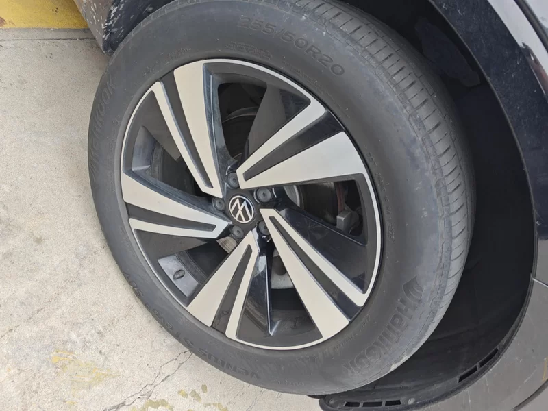 Volkswagen Tavendor 2023 car image #7