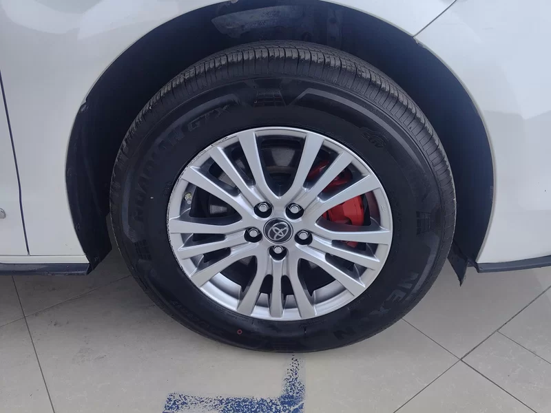 Toyota Sienna 2022 #7 Toyota Sienna 2022 car image #7