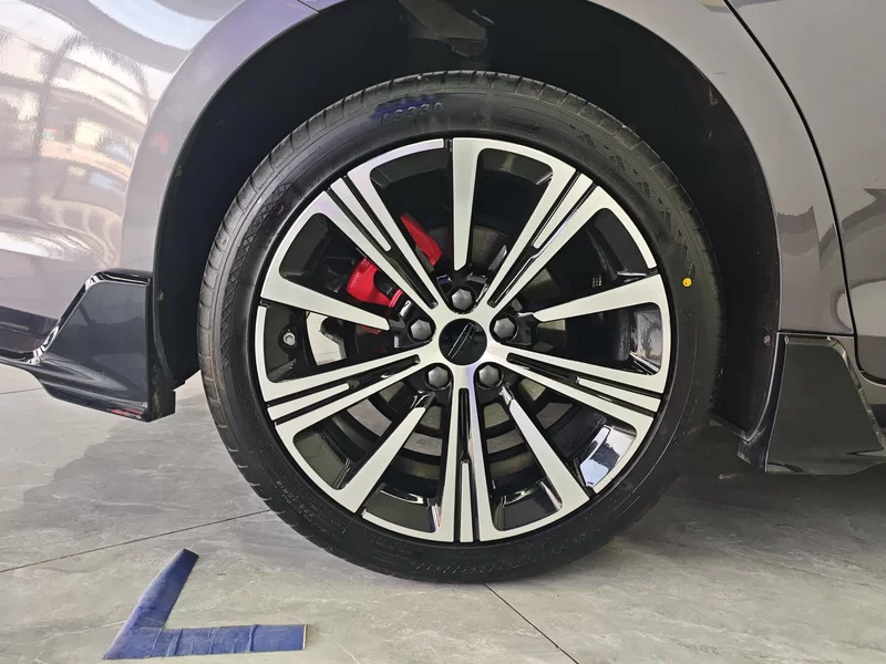 GEELY PrefaceL 2024 imagen de coche #7