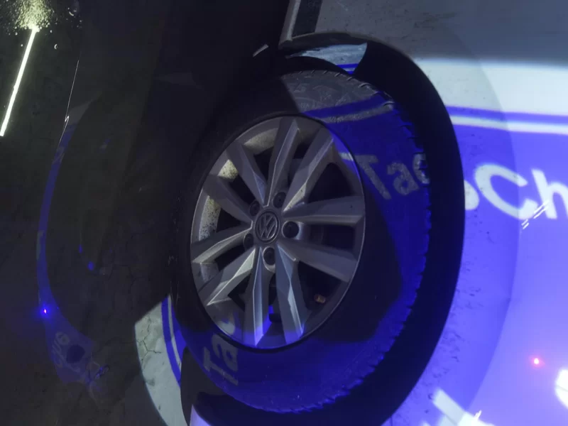 Volkswagen Touran 2018 car image #7