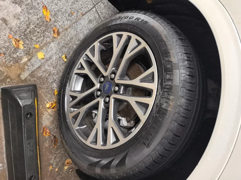 Ford Escape 2021 immagine di auto #7